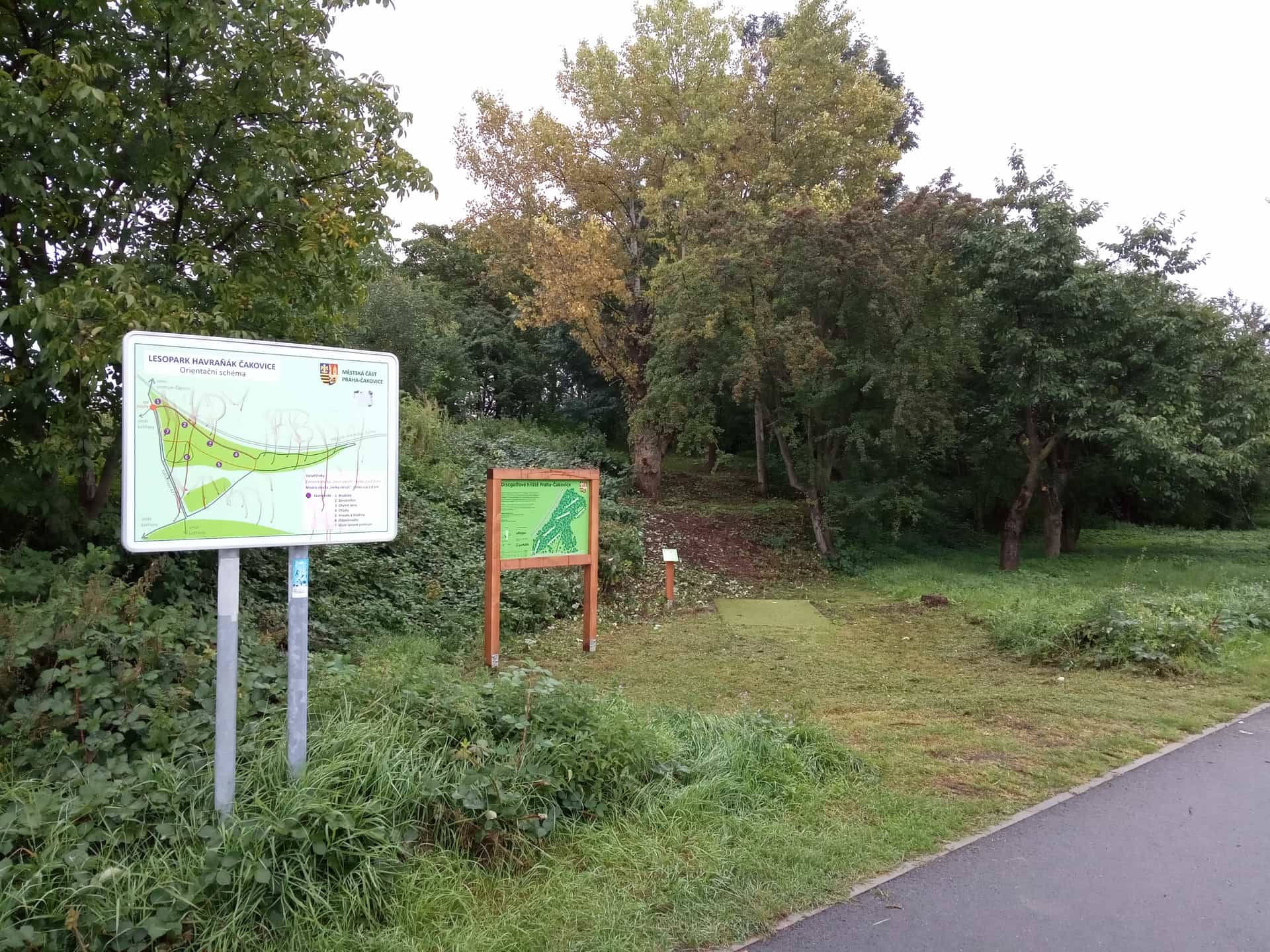 Park Havraňák v Čakovicích: zelená cesta krajinou i stopy válečné historie